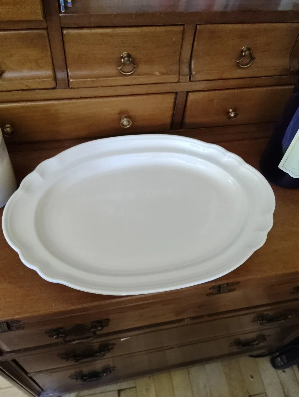 White Pflaltzgraff Ceramic Oval Serving Platter